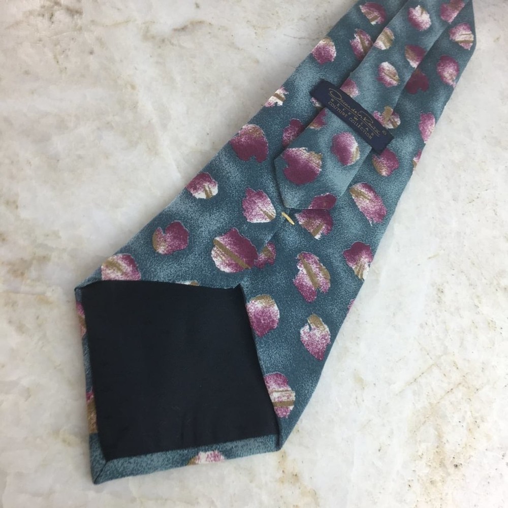 OSCAR DE LA RENTA SILK TIE - Picture 7 of 11